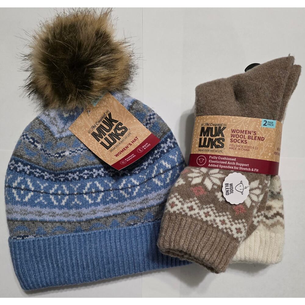 Brand New Women’s MUK LUKS Winter Set! 
​